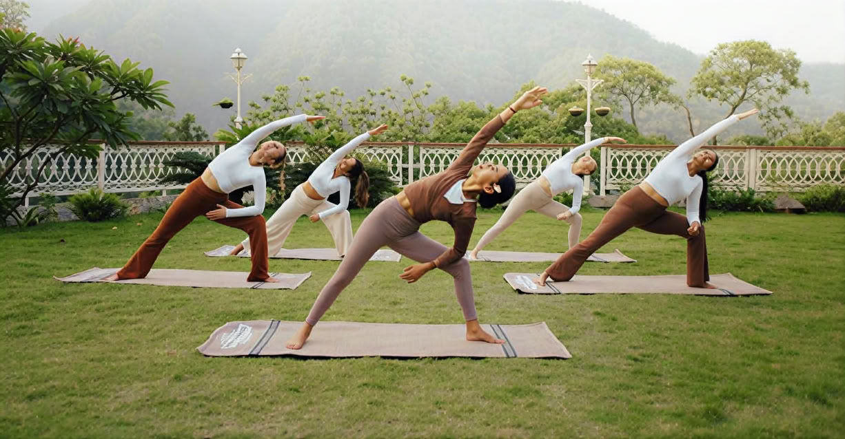 500-timmars yogalärarutbildning i Rishikesh, Indien – 21 juli–11 sep 2026