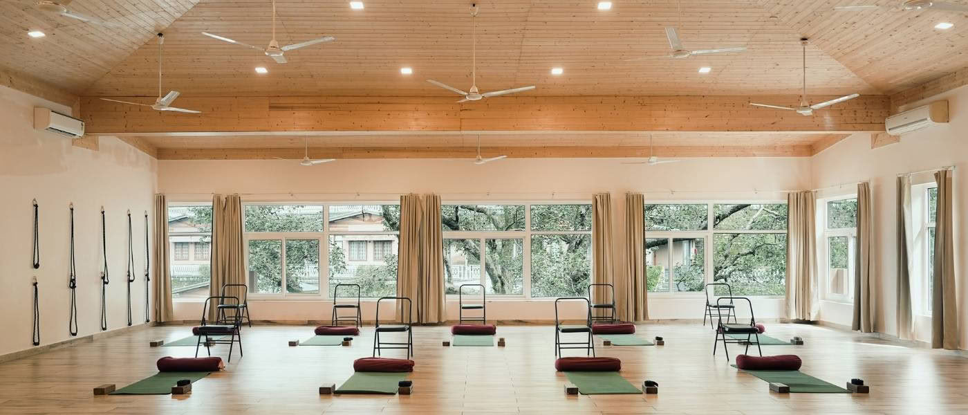 500-timmars yogalärarutbildning i Rishikesh, Indien – 28 dec–18 feb 2027