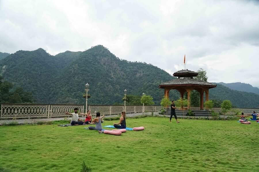 500-timmars yogalärarutbildning i Rishikesh, Indien – 28 dec–18 feb 2027