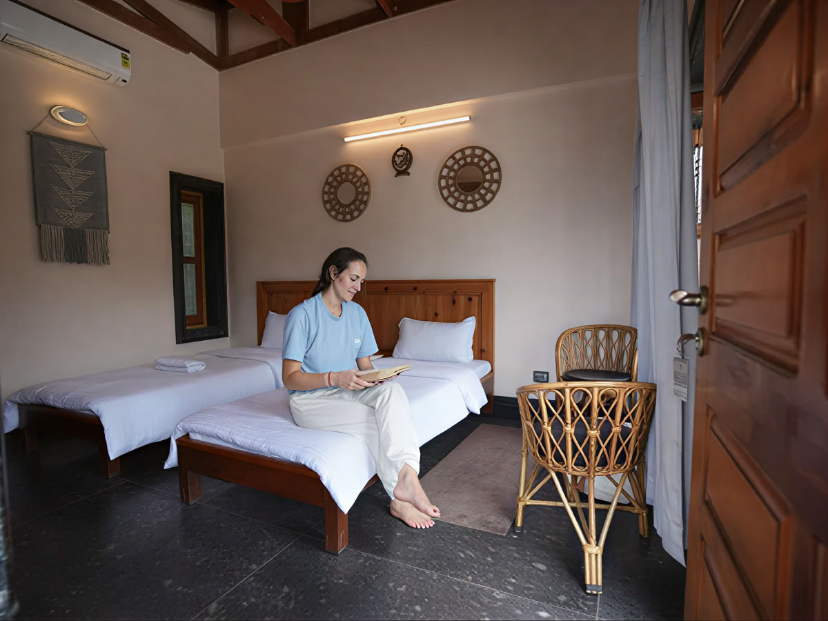 300 timmars yogalärarutbildning i Rishikesh – 13 aug–11 sep 2026