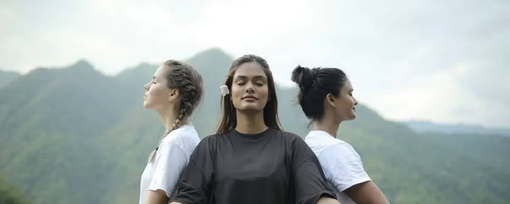 300-timmars yogalärarutbildning i Rishikesh – 05 okt–03 nov 2026