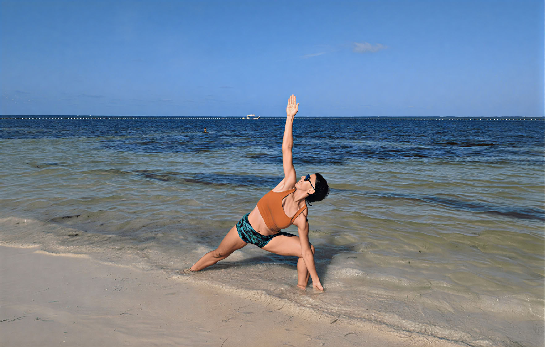 Het yoga, vinyasa och handstående med Michael och Sindy!