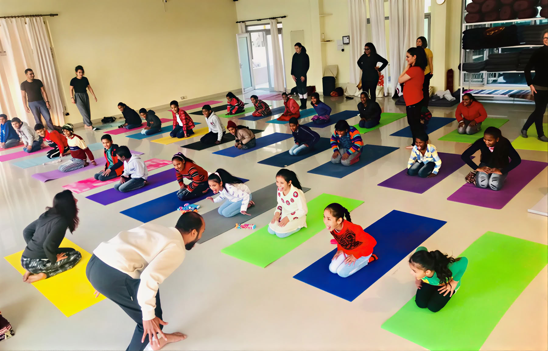 Special 200-timmars yogalärarutbildning i Rishikesh – 3–30 april 2027