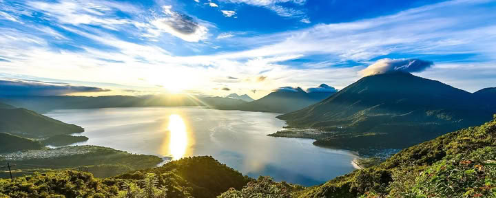 6-dagars yogaretreat i Guatemala – 12–17 juni 2027 med Michelle Fajkus