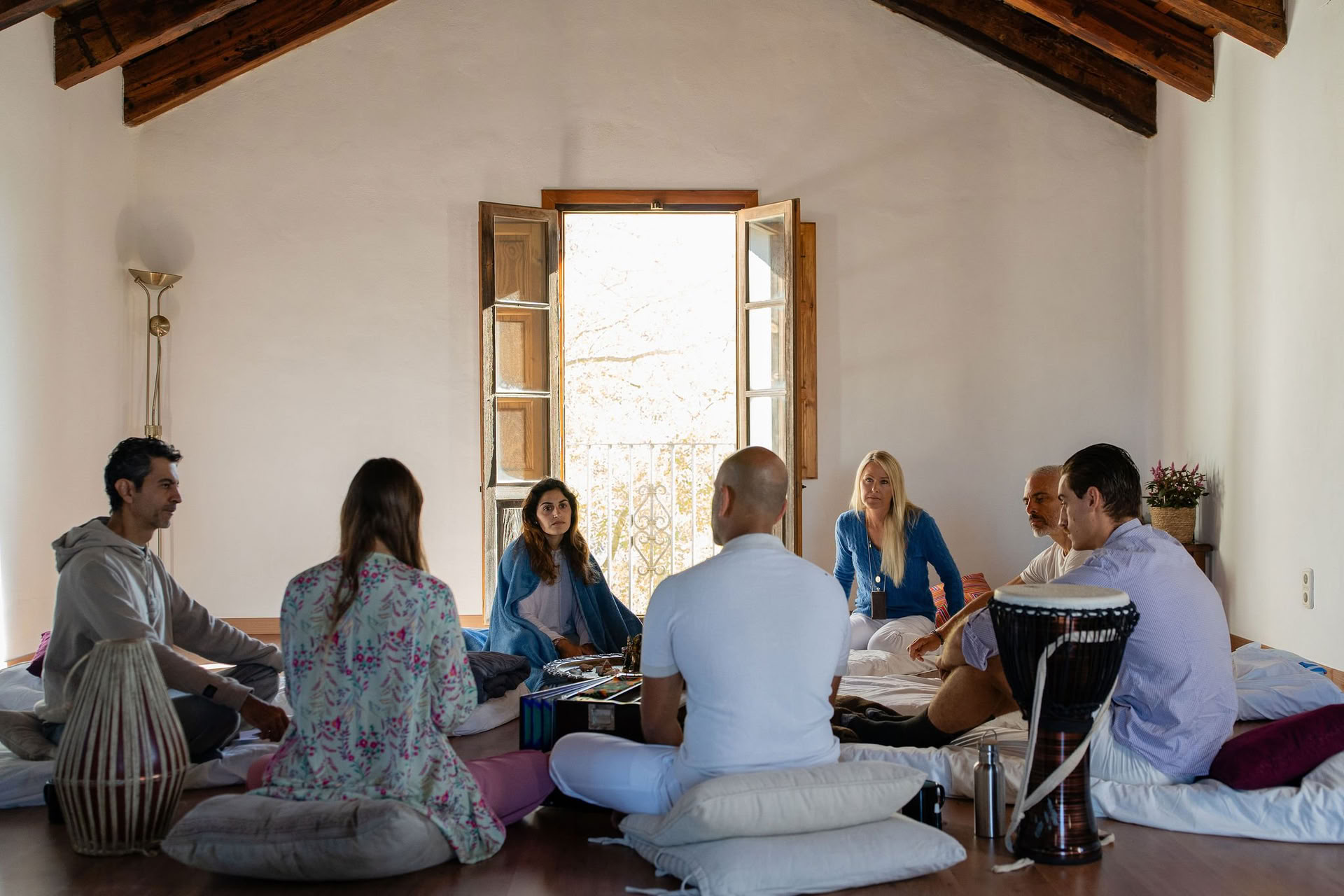 Andningsövningar, meditation och mikrodosering – dagsretreat