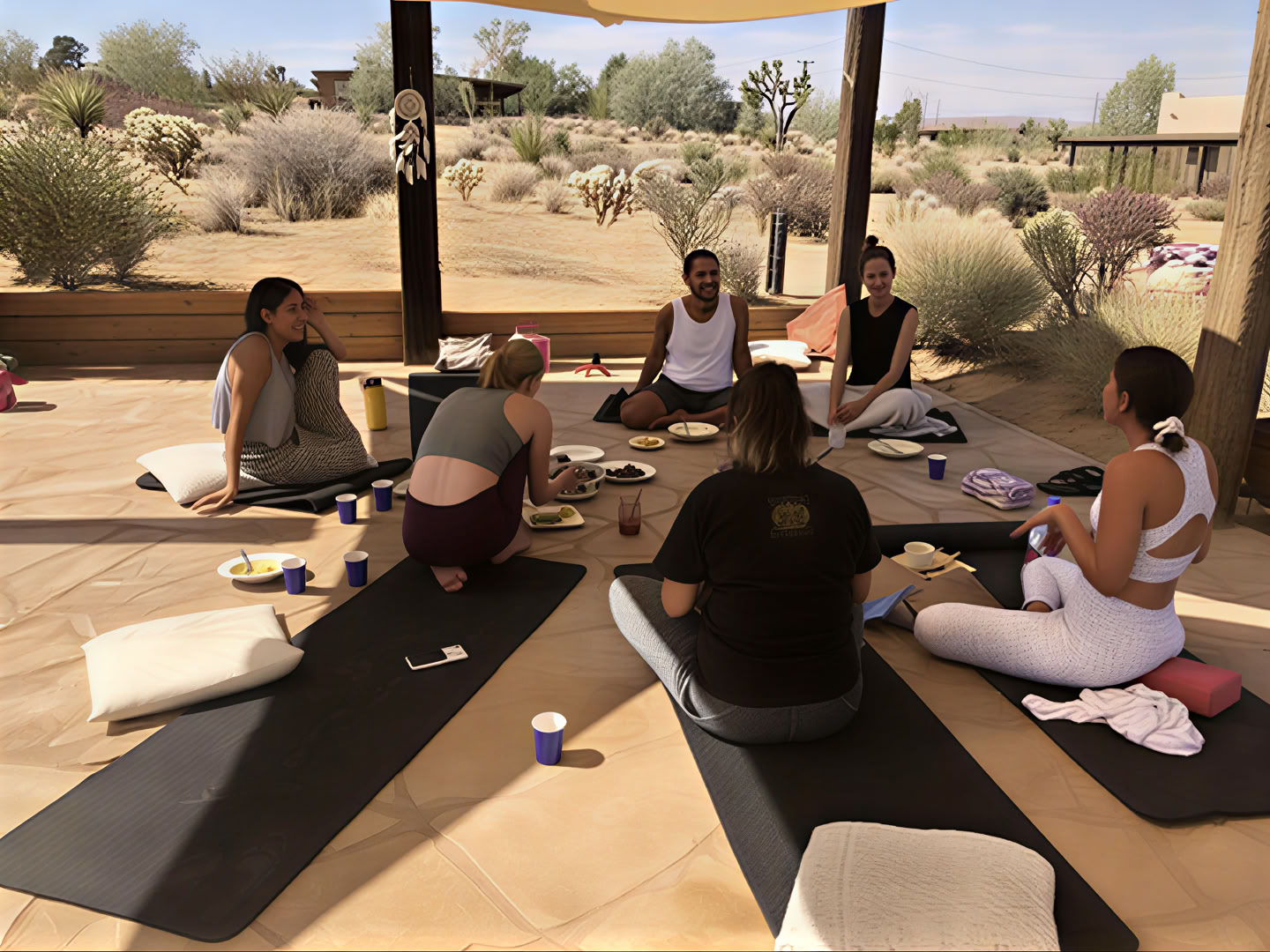 En dags retreat i öknen med Om i Joshua Tree