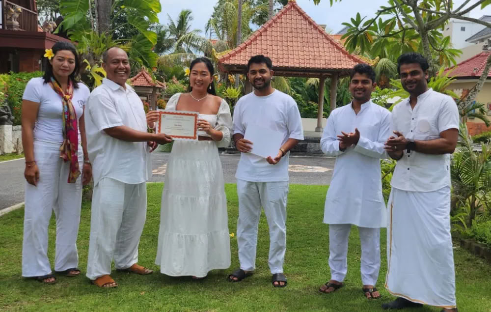 200-timmars yogalärarutbildning på Bali