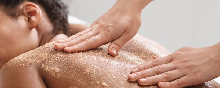 Udvartana-pudermassage