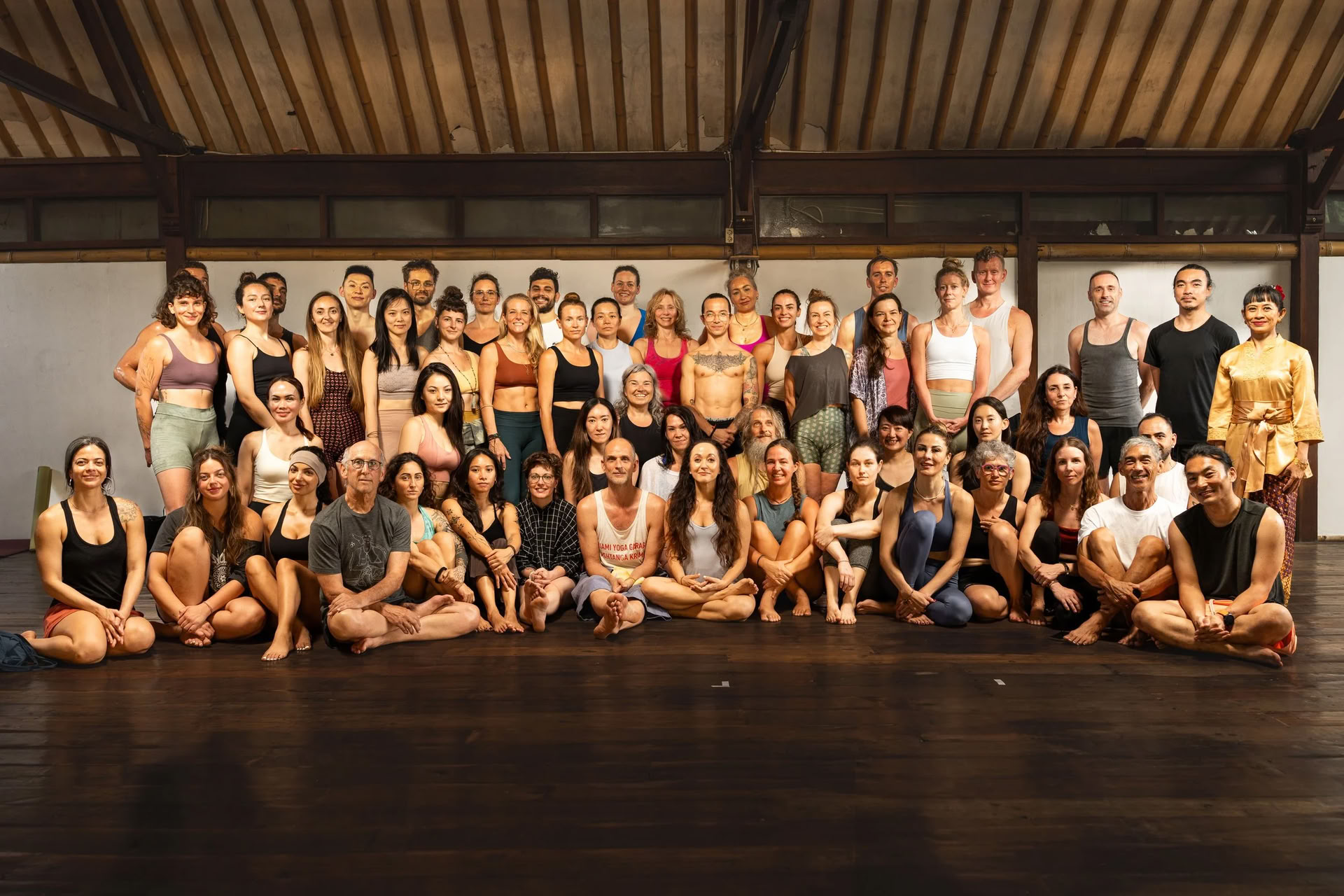 Bali Mysore-säsong och treveckorsfördjupning med Kino MacGregor och Tim Feldmann