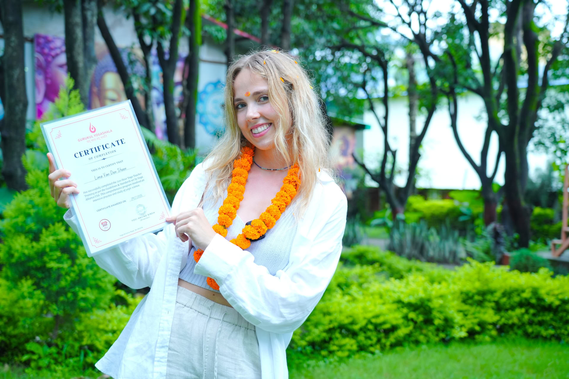 100-timmars yogalärarutbildning i Rishikesh