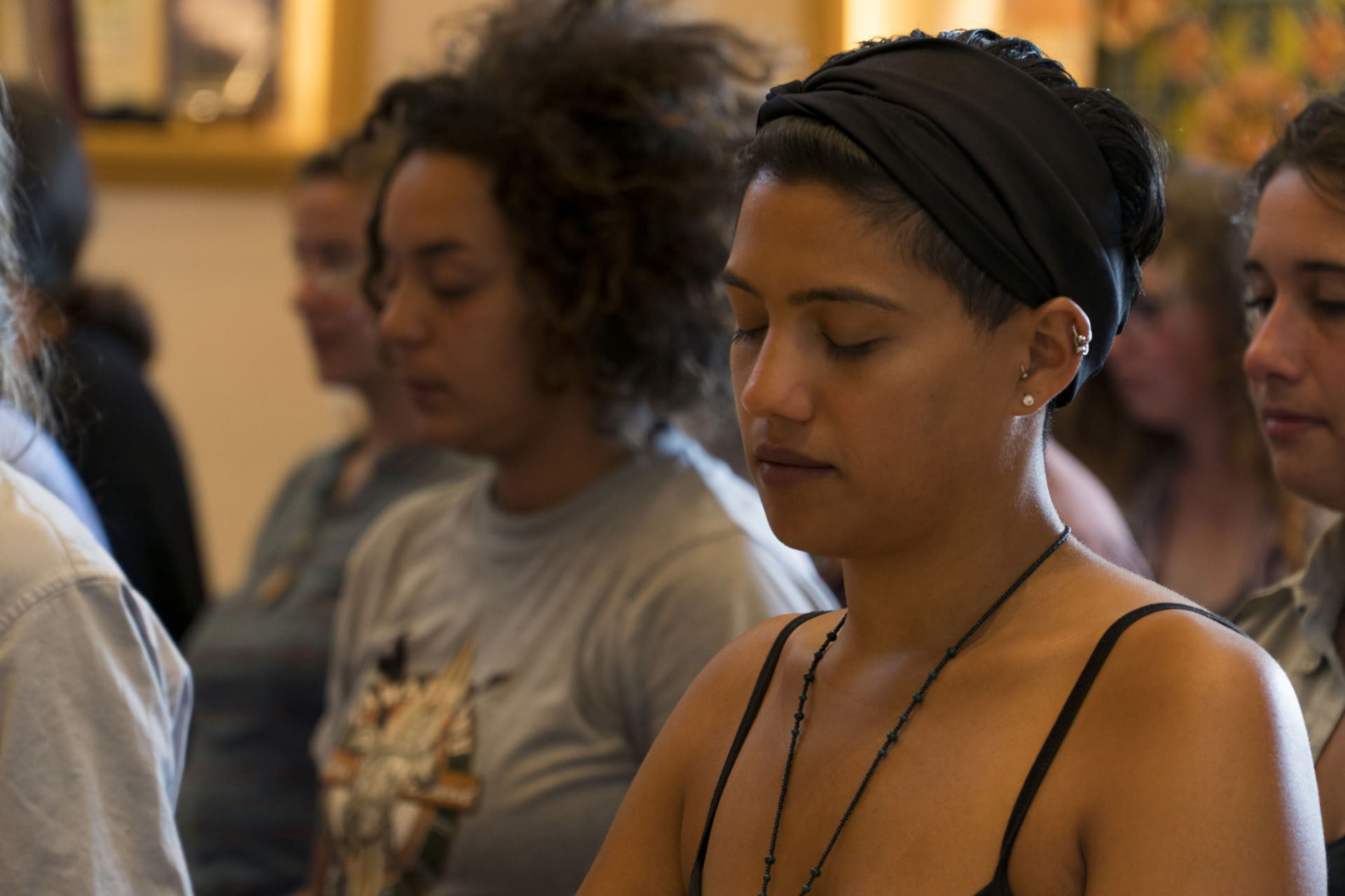 Mellanmedvetenhetens hjärta: en tyst meditationsretreat