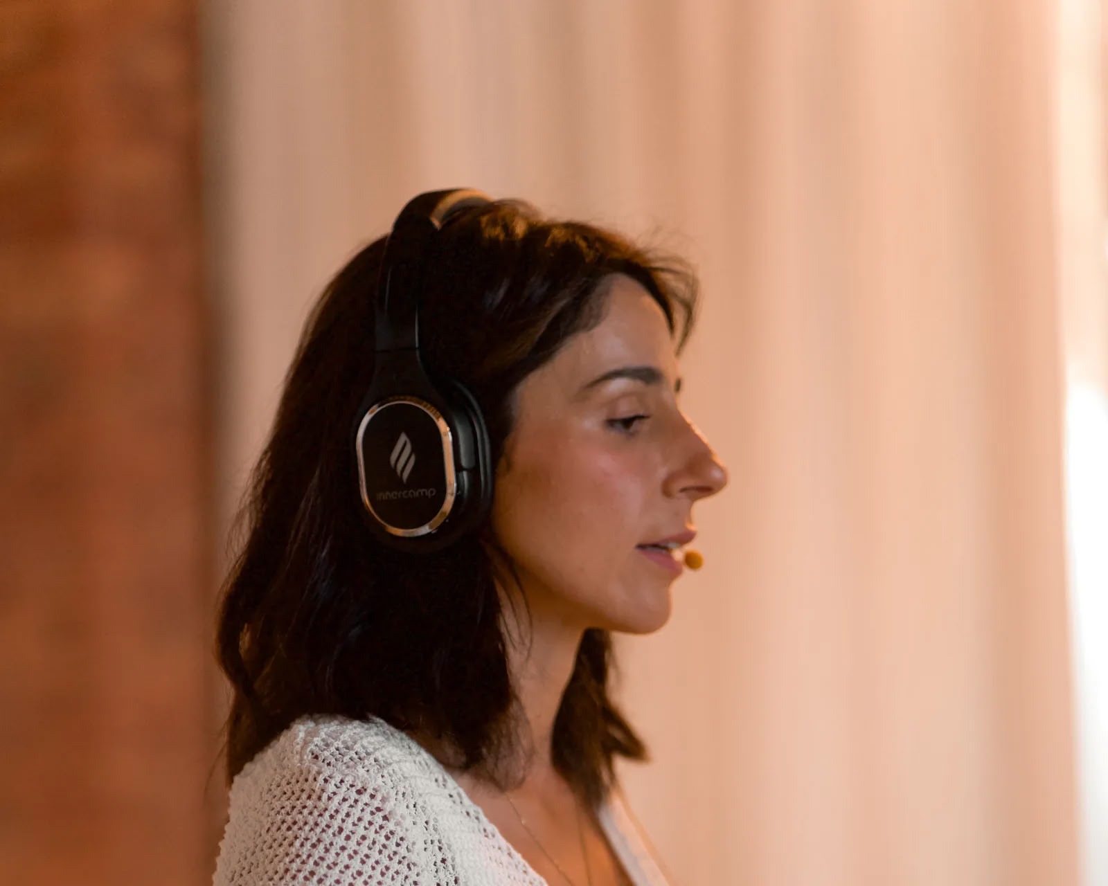 Frihets- och Jala Yoga-retreat med Liz Guardia och Bristol Maryott