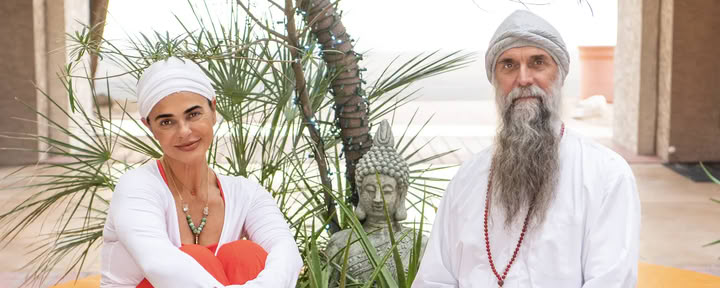 200-timmars lärarutbildning i kundaliniyoga