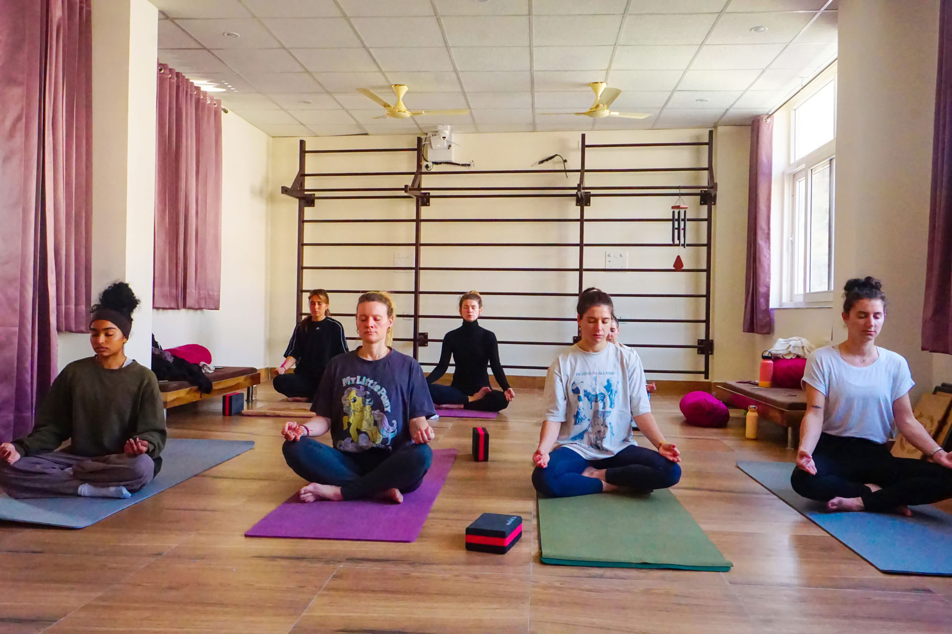 4 dagars yogaretreat i Rishikesh, Indien för djup avslappning