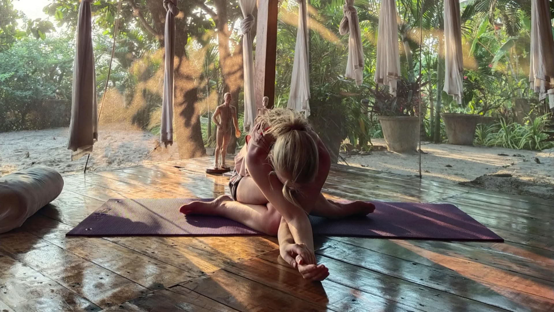 Yinyoga, ljudhealing och ceremoniledning