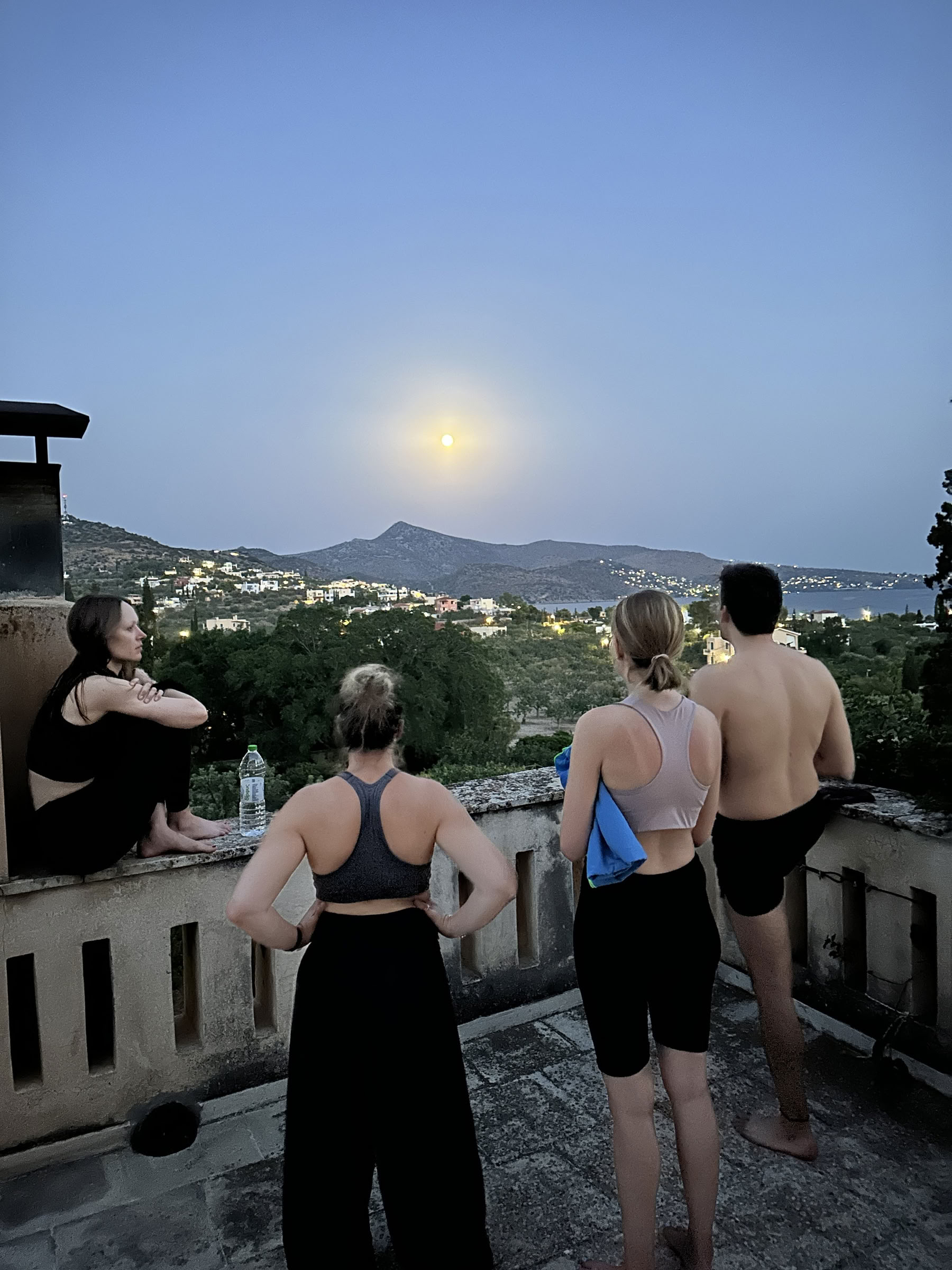 Fullständig sommar-yogaretreat med Mateusz & Anita