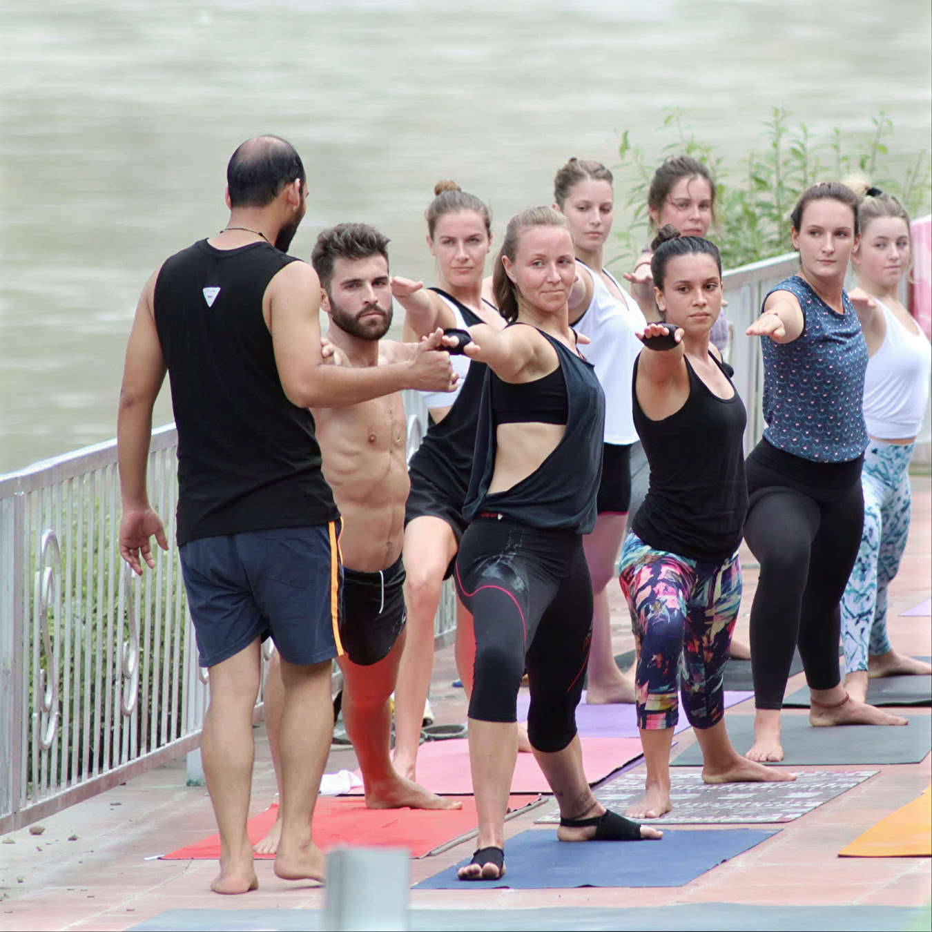 Ashtanga Vinyasa Yoga-lärarutbildning i Rishikesh