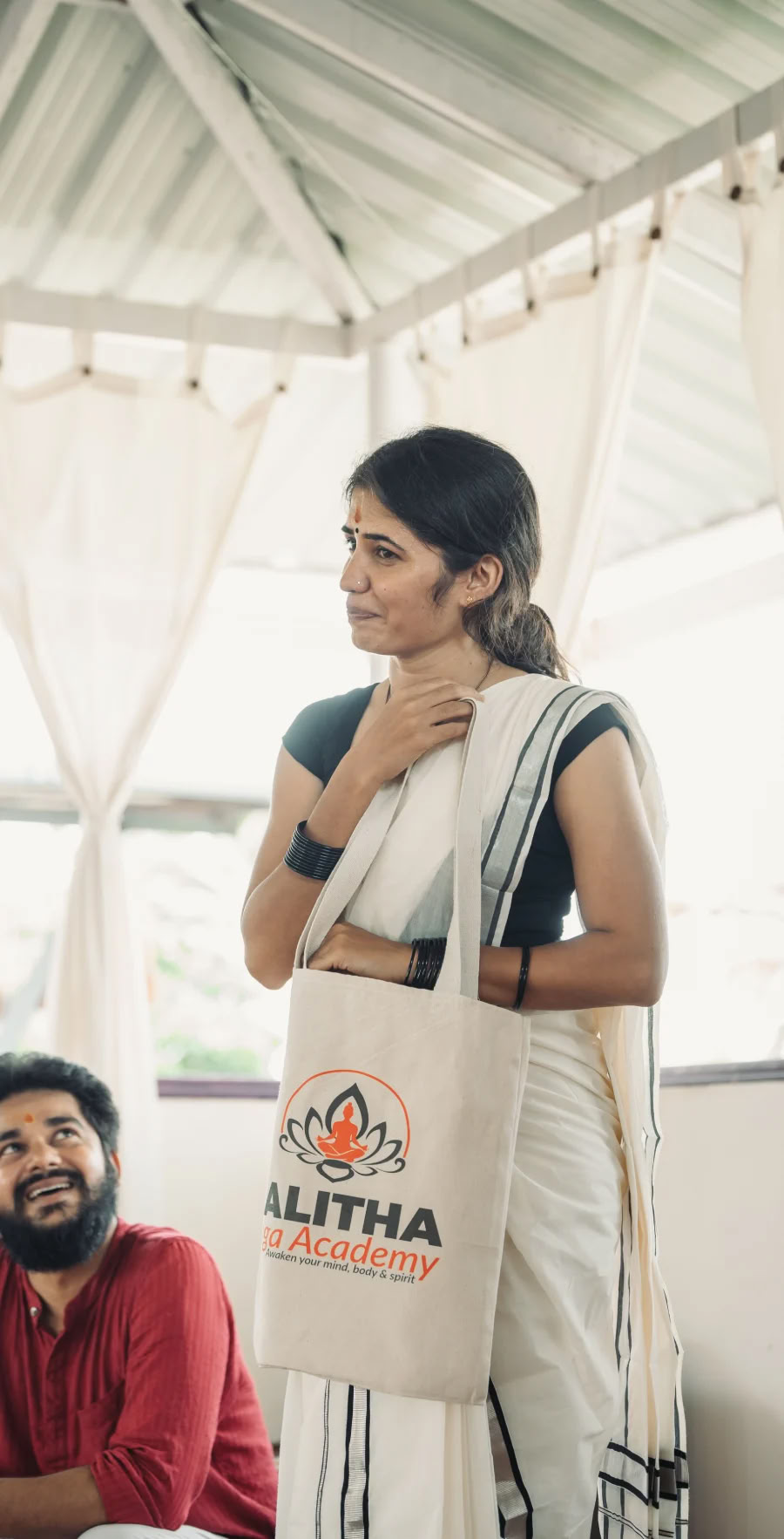 Drop-in-yogaklasser i Varkala, Kerala