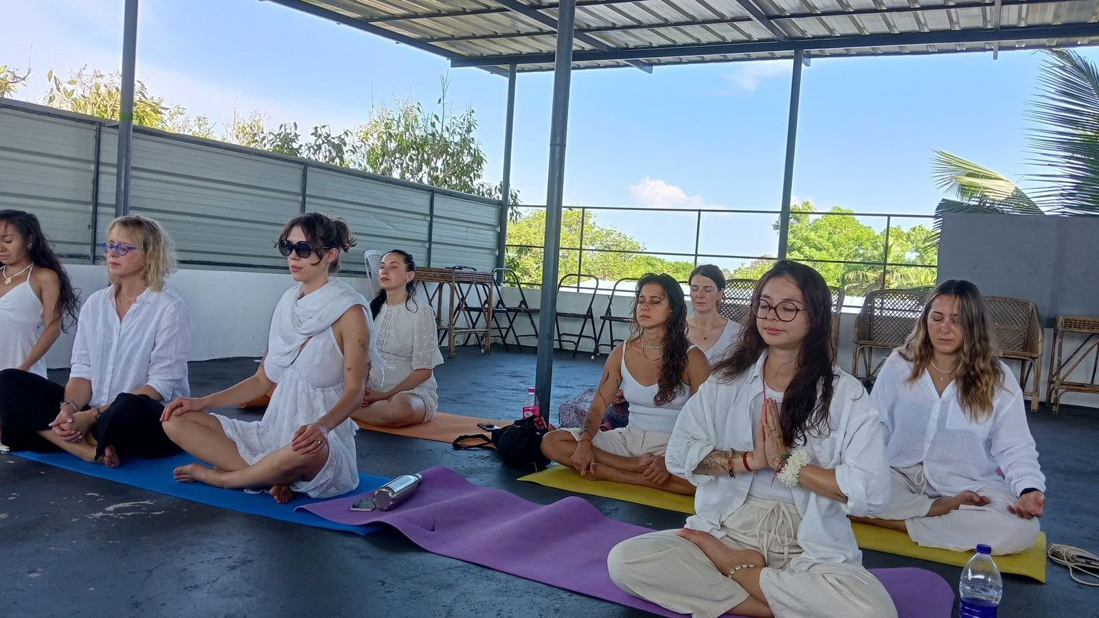 85-timmars lärarutbildningskurs i prenatal och postnatal yoga i Bengaluru