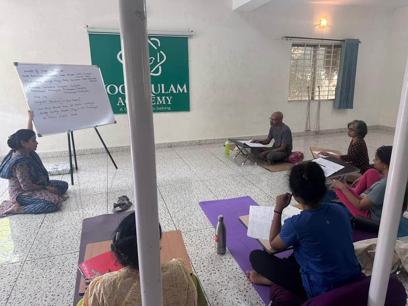 200 timmars yogalärarutbildning på vardagar i Bengaluru