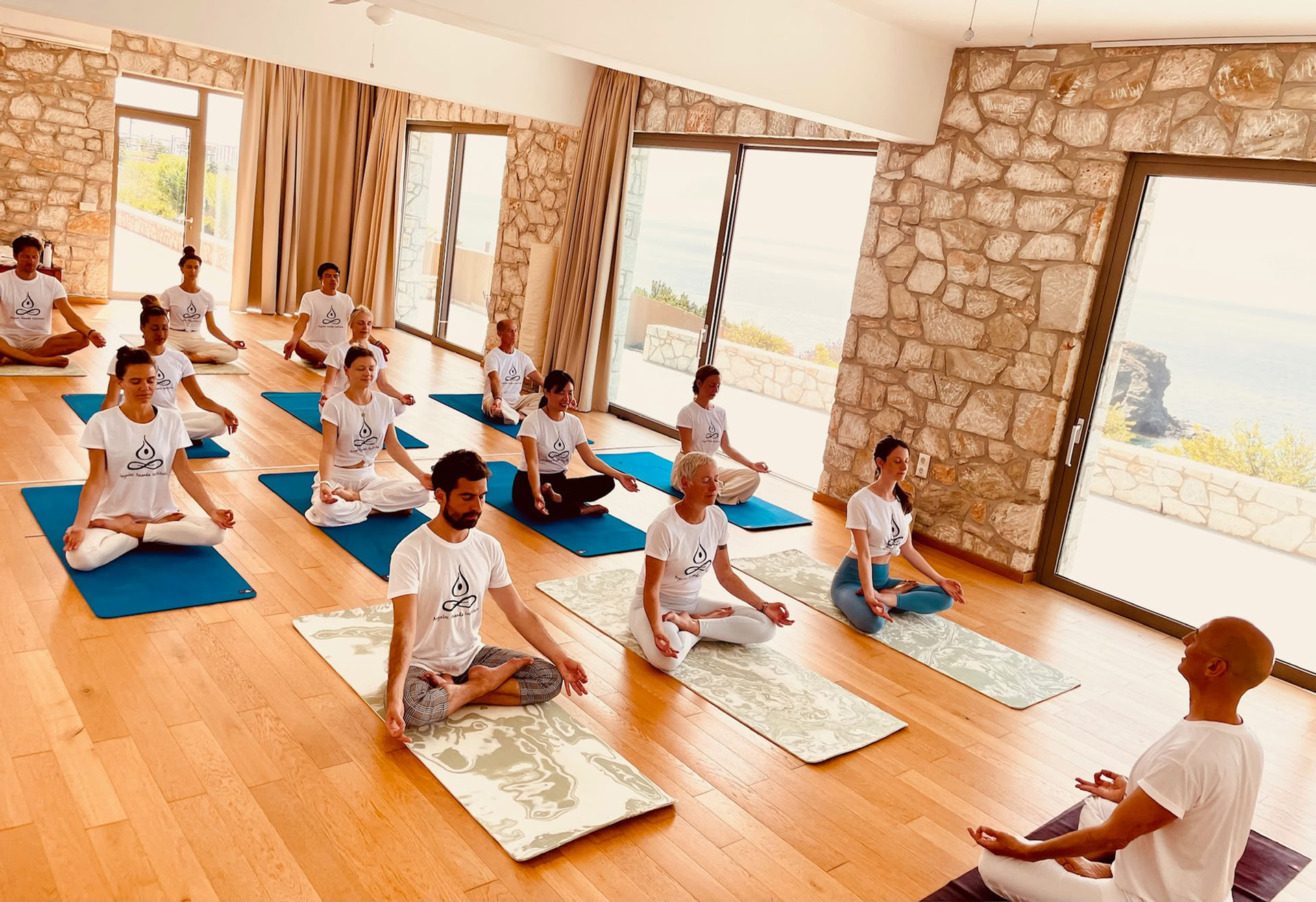 10-dagars / 100-timmars yogaintensivutbildning 07–16 november 2026