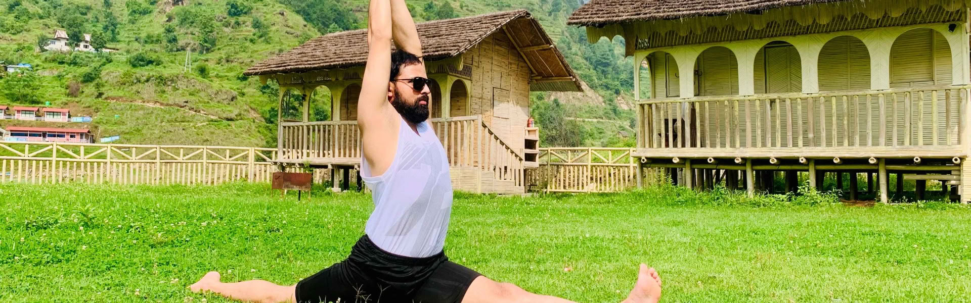 200 timmars yogalärarutbildning i Nepal