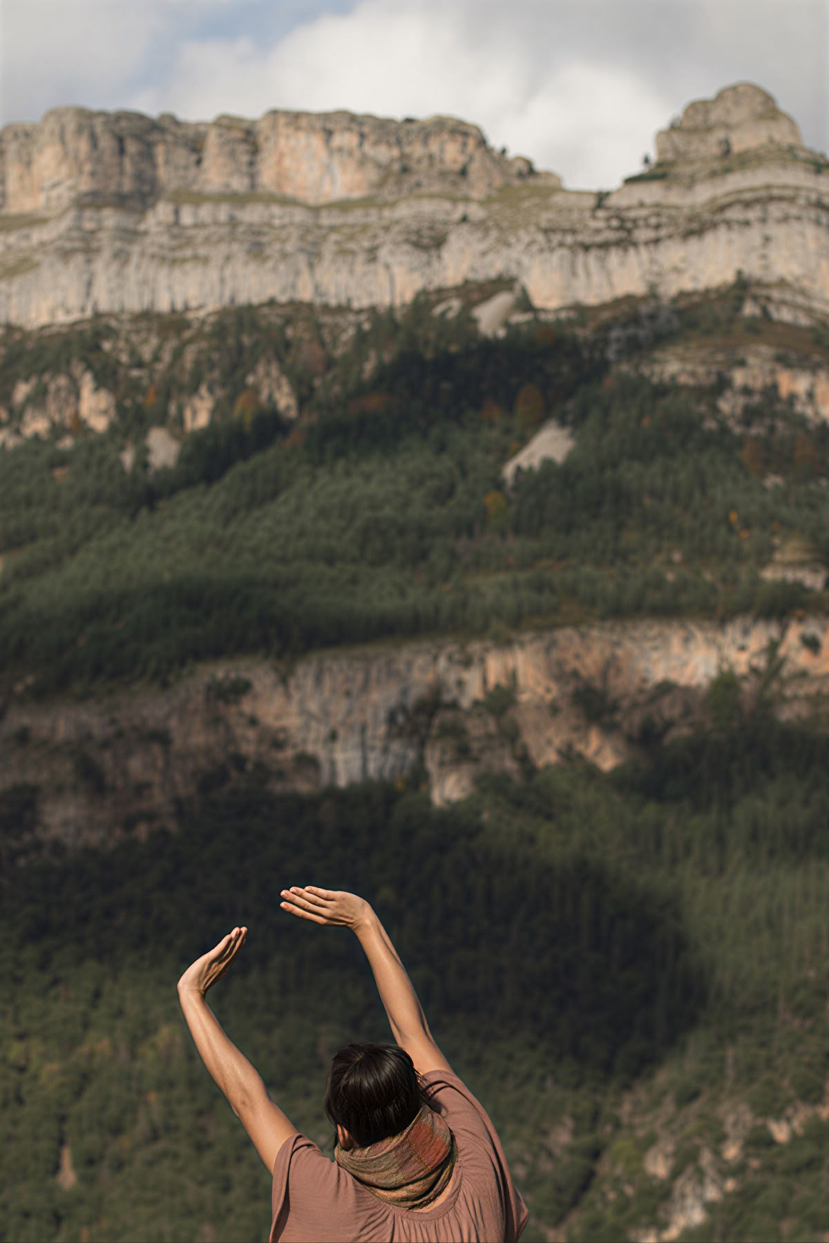 Skogsbad: yoga-, konst- och naturretreat