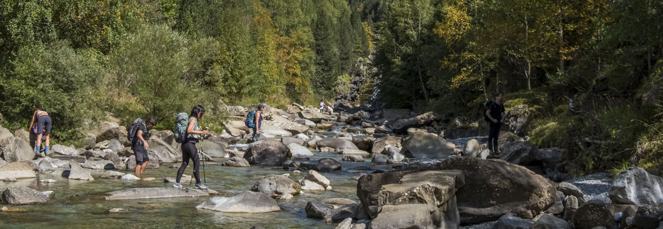 Meditativ pilgrimsfärd: lång vandring och yogaretreat