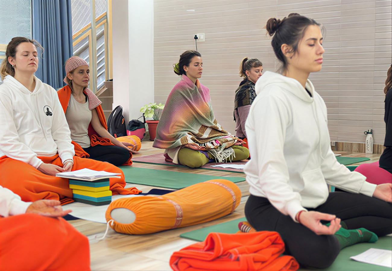 10 dagars aerial yoga-lärarutbildning i Rishikesh