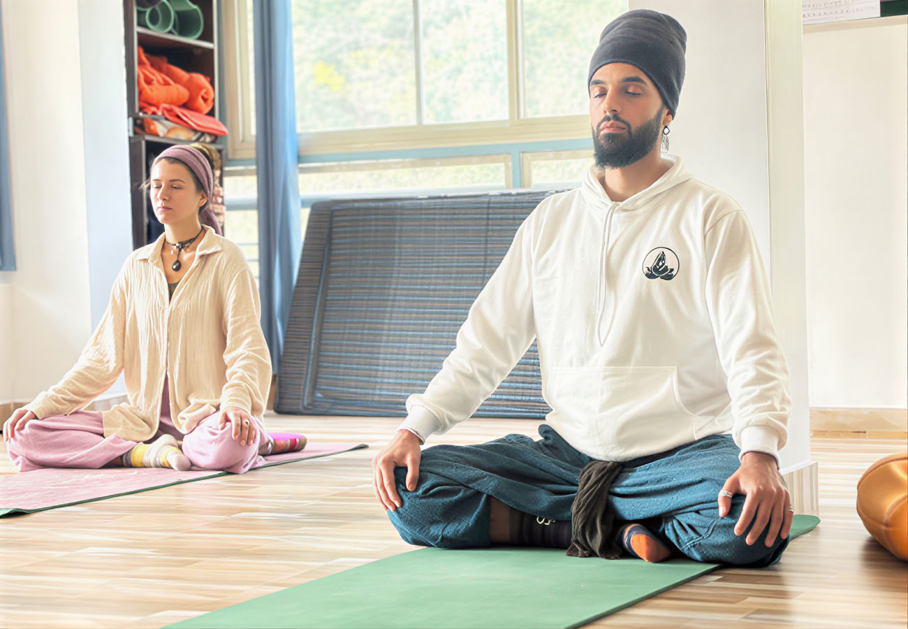 10 dagars aerial yoga-lärarutbildning i Rishikesh