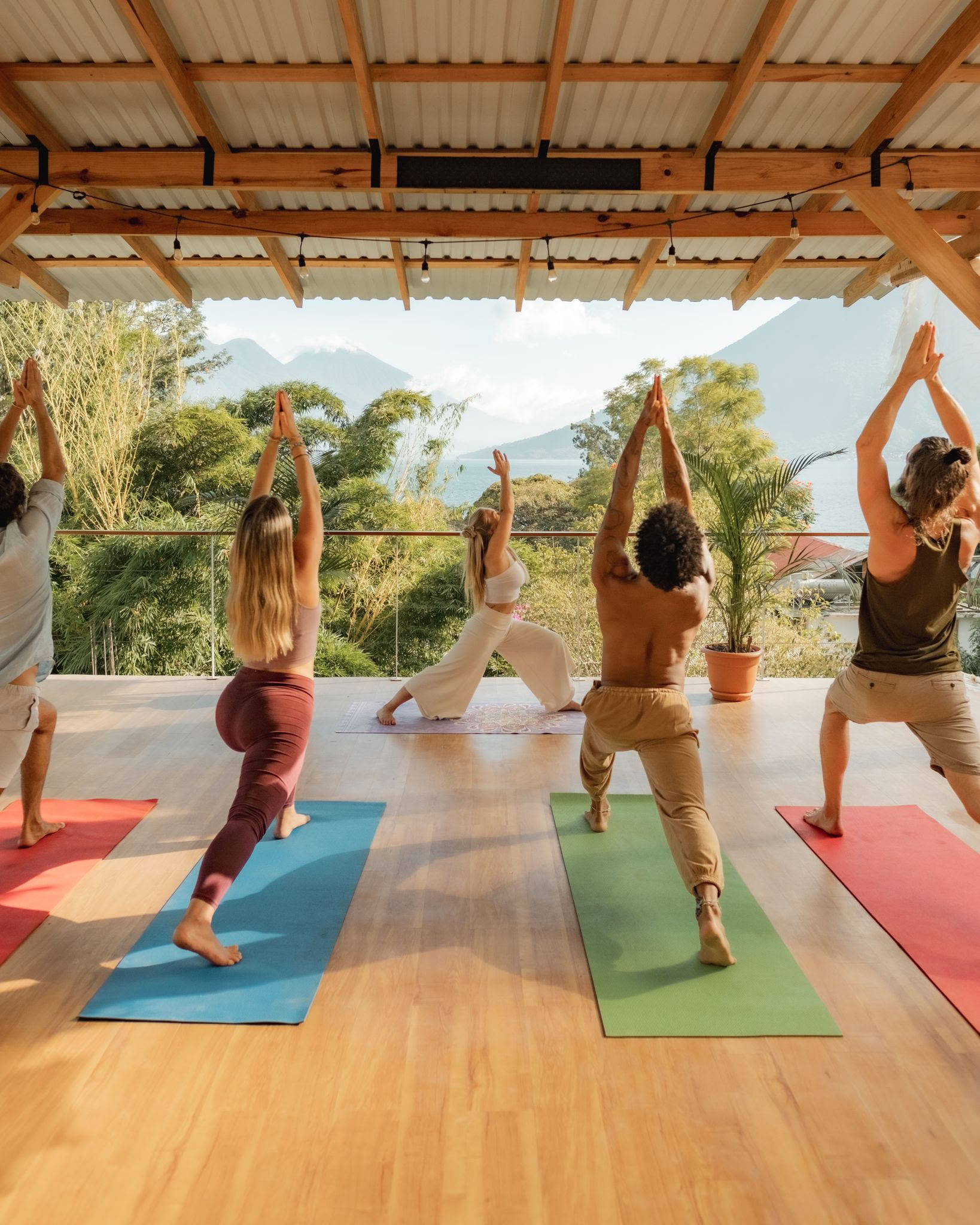 Privat yoga-, acro- och kundalini-klass