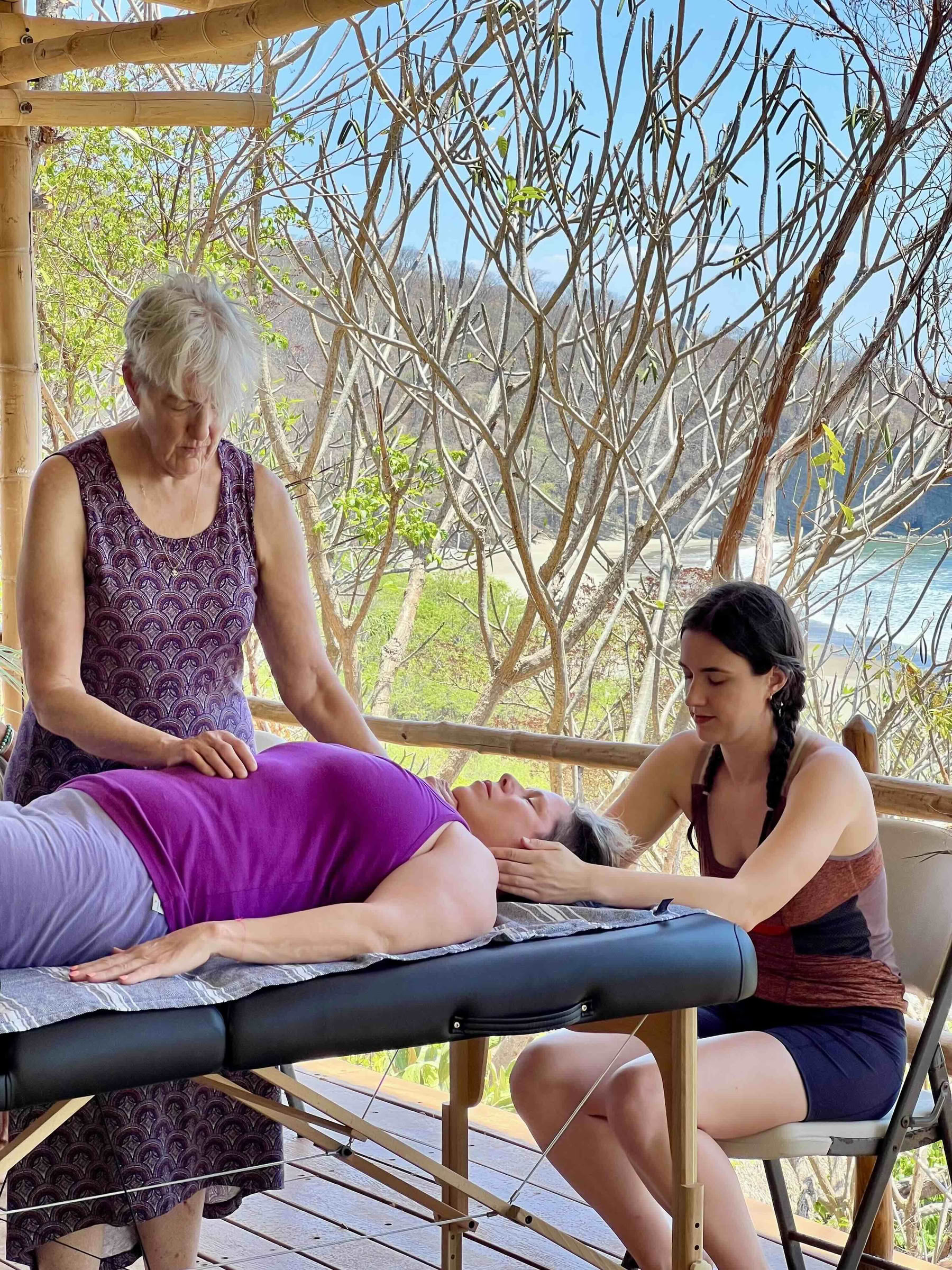Usui Reiki- och yogaretreat