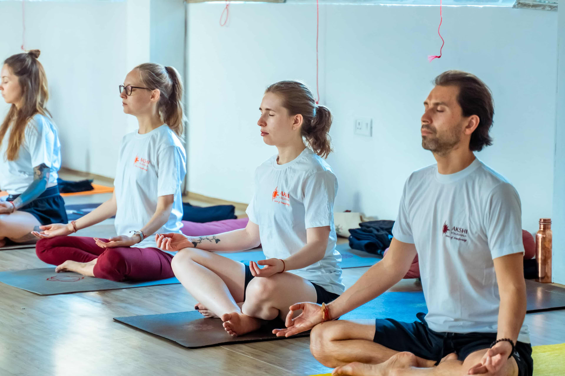 100 timmars pranayama-lärarutbildning i Rishikesh