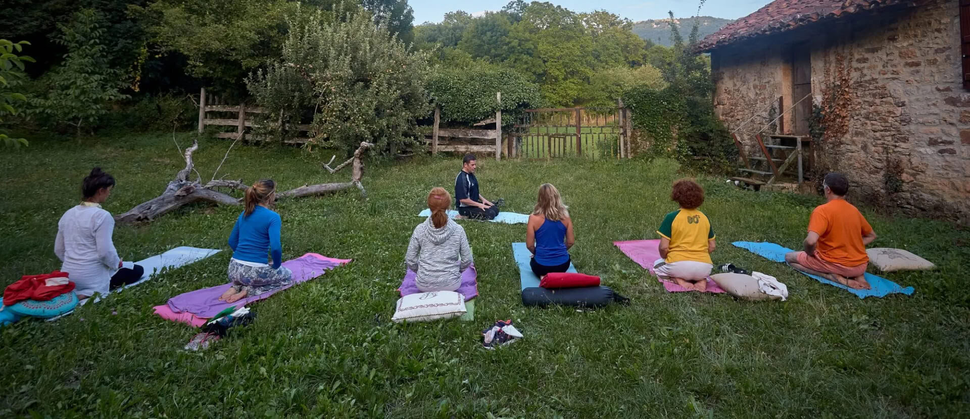 Avslappnande yoga-retreat i Spanien: bergswellness och lugn