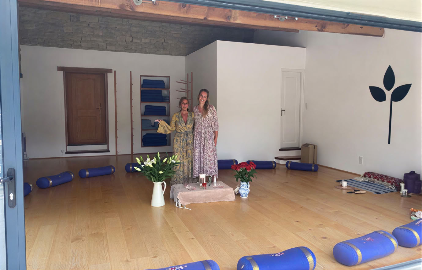 Intensiv yogameditationsretreat: Introduktion till Patanjalis Yoga Sutror, modul 1 av den internationella Raja Yoga-lärarutbildningen