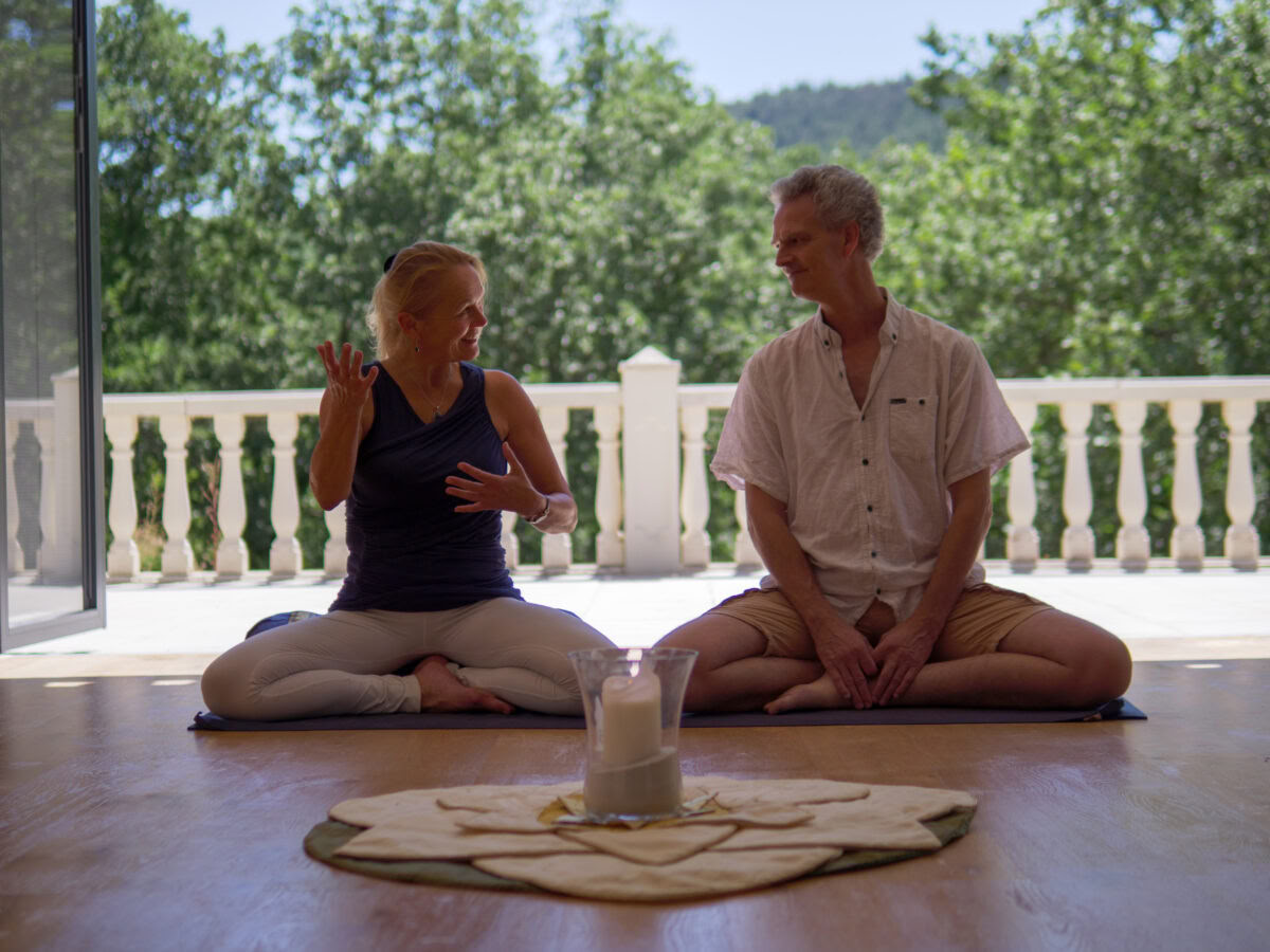 Yoga-retreat och energihealingskurs del 3 med Pieter Hiemstra & Elleke van Kraalingen