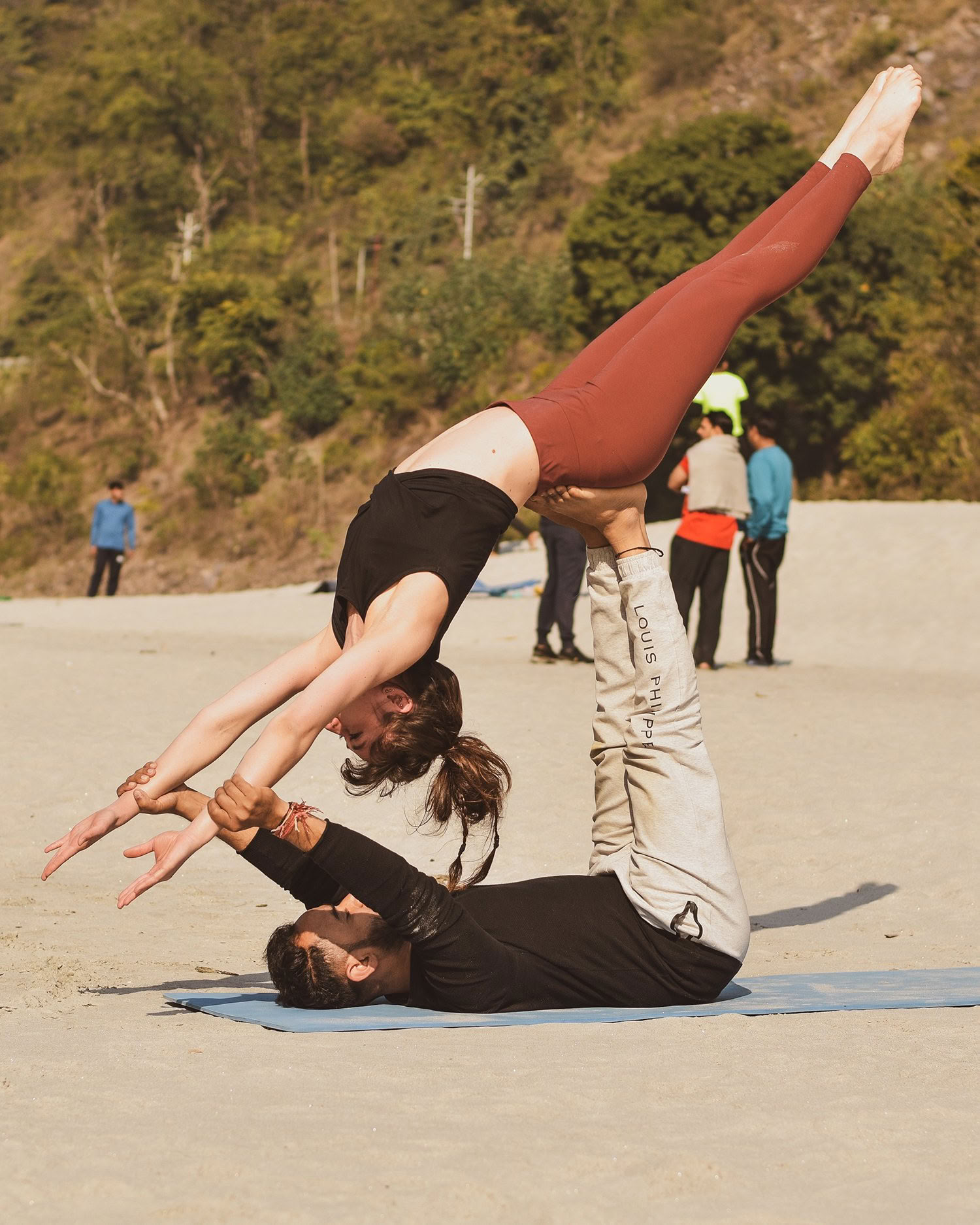 100-timmars yogalärarutbildning i Rishikesh ✅