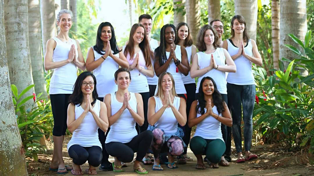 Vinyasa yogalärarutbildning - juli 2026