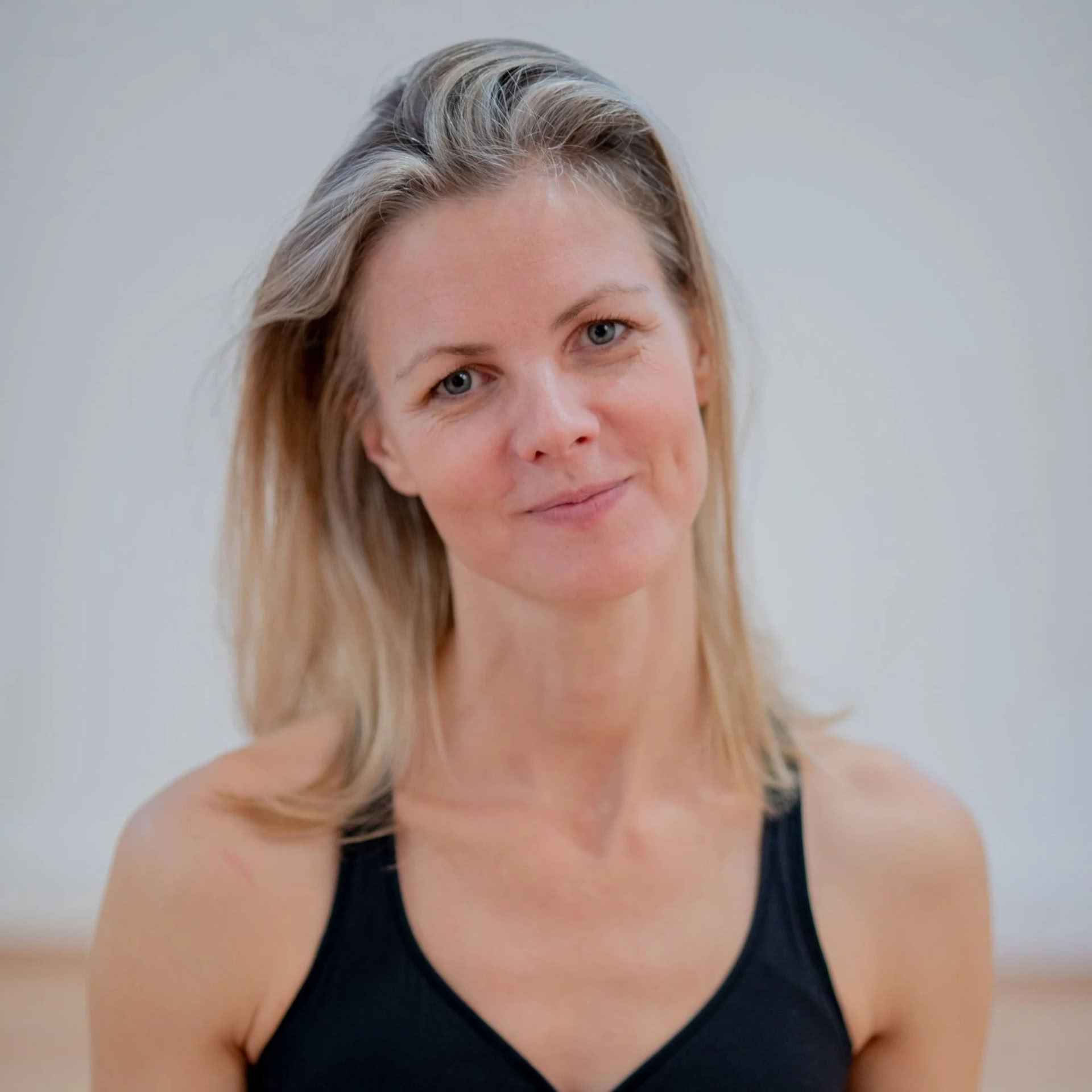 Vila och återhämta: lärarutbildning i restorative yoga, CPD (30 timmar) — The Yoga Yurt