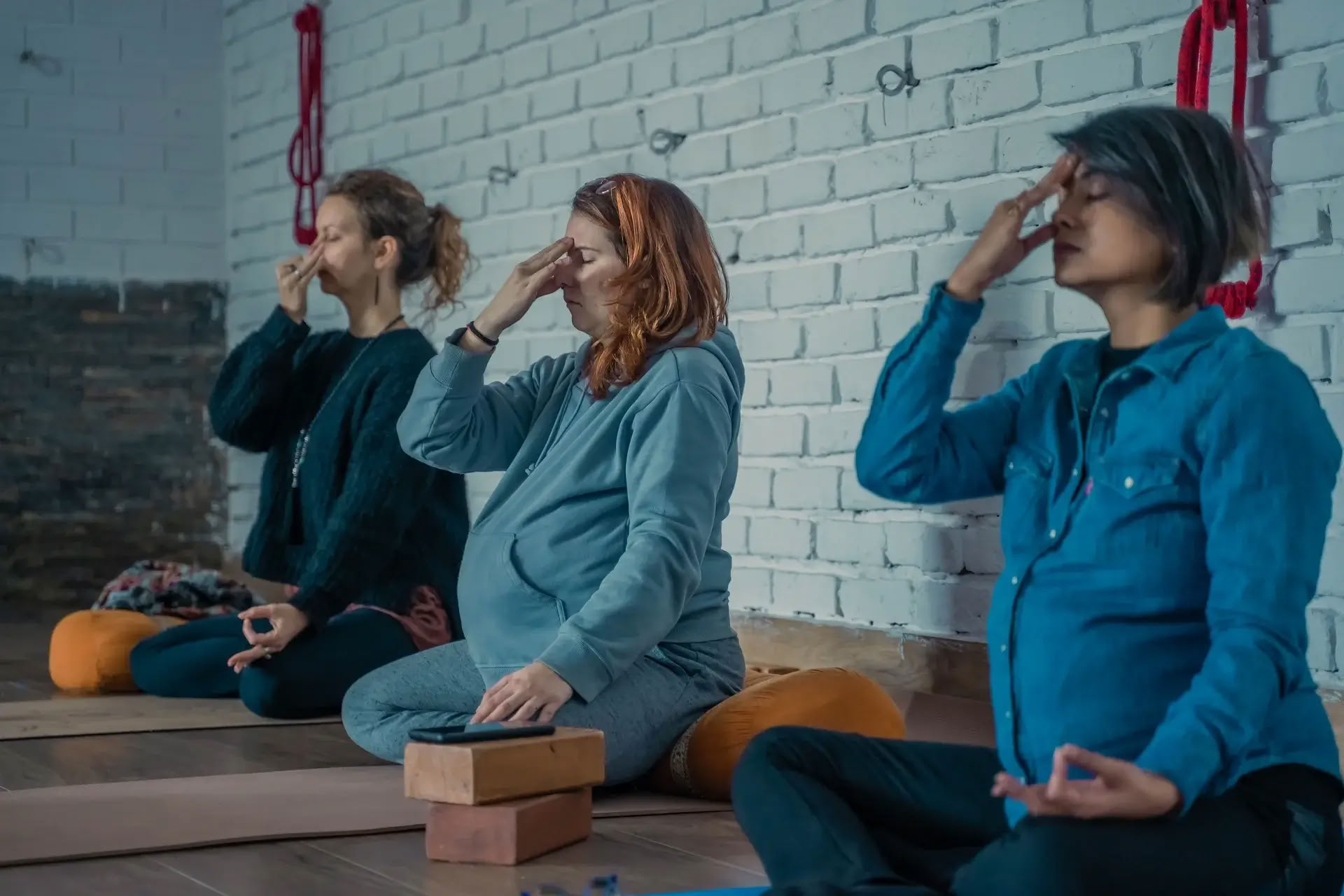 85-timmars gravidyogalärarutbildning i Rishikesh