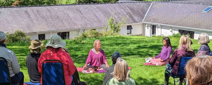 Augusti vildvandring, yoga och meditation i Eryri – Snowdonia