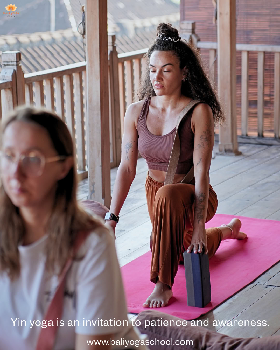 100 timmars yin-yogalärarutbildning på Bali, Indonesien