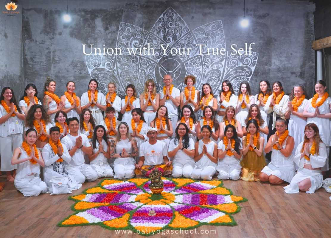 50-timmars Yin-yogalärarutbildning i Ubud, Bali