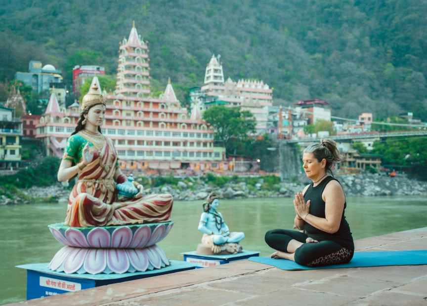 14 dagars yogaretreat med ayurvediska behandlingar