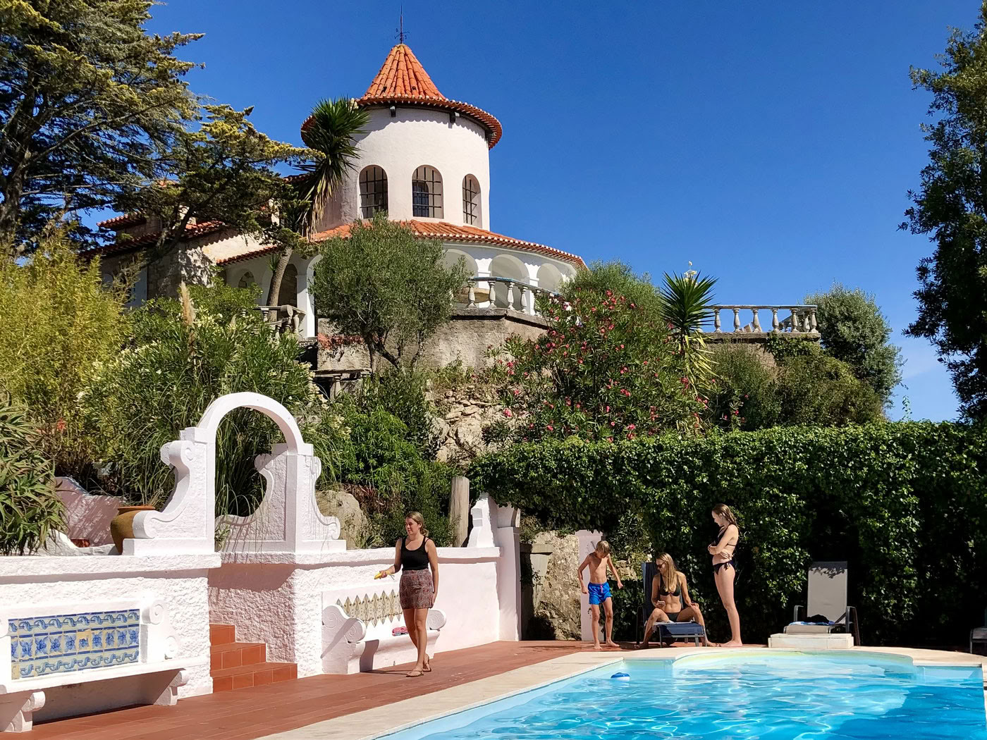 Yoga- och surfretreat i september i Portugal