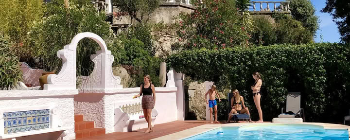 Yoga- och surfretreat i september i Portugal