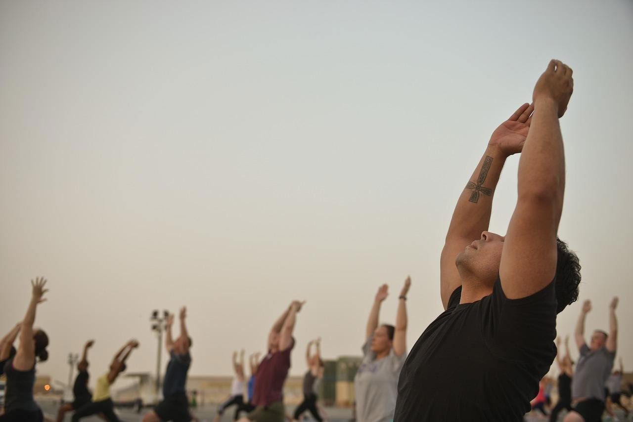 Höstens Bhakti – återhämtande yin yoga och Bhakti-andaktsövningar