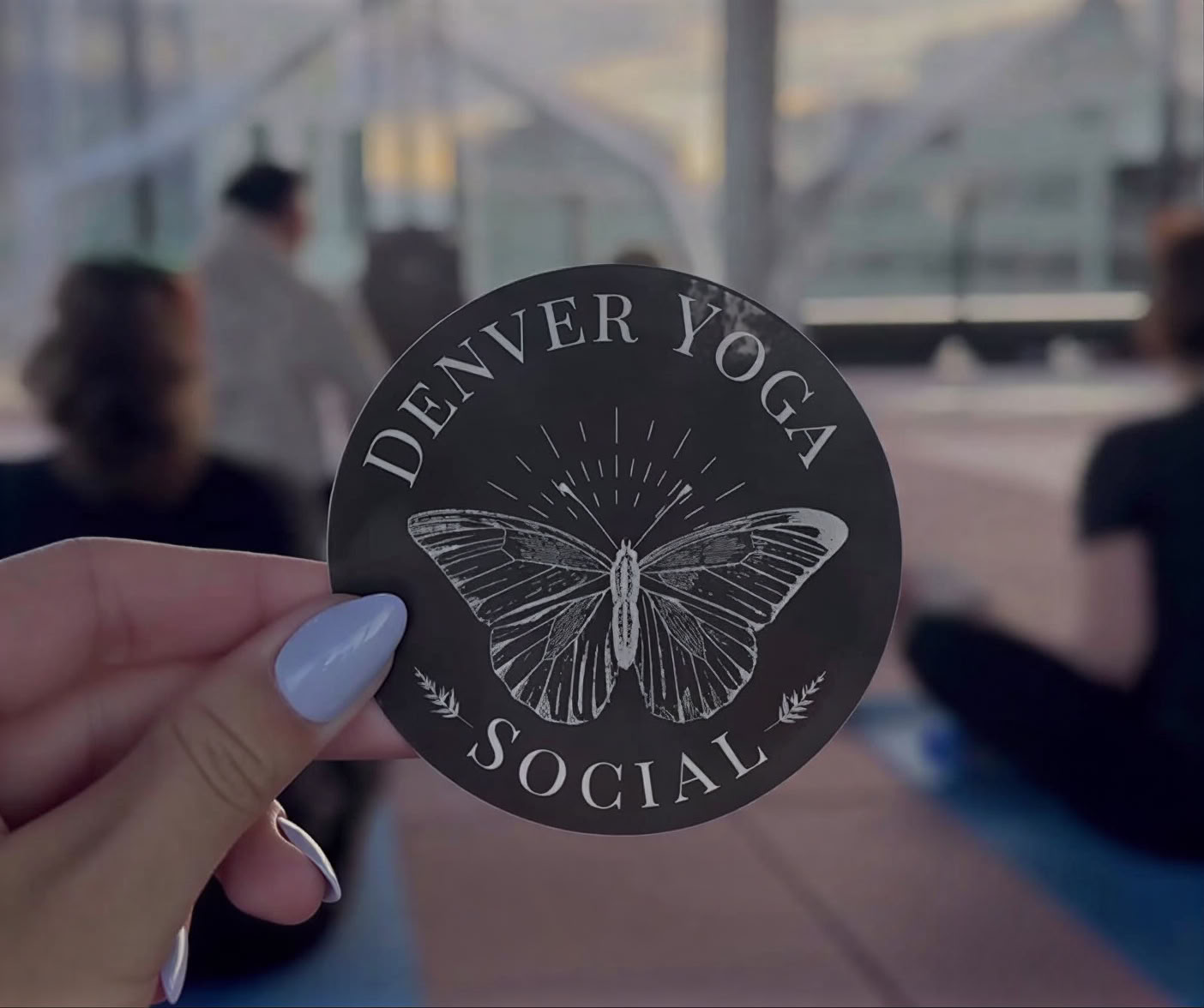 Solnedgångsyoga på takterrass | Denver