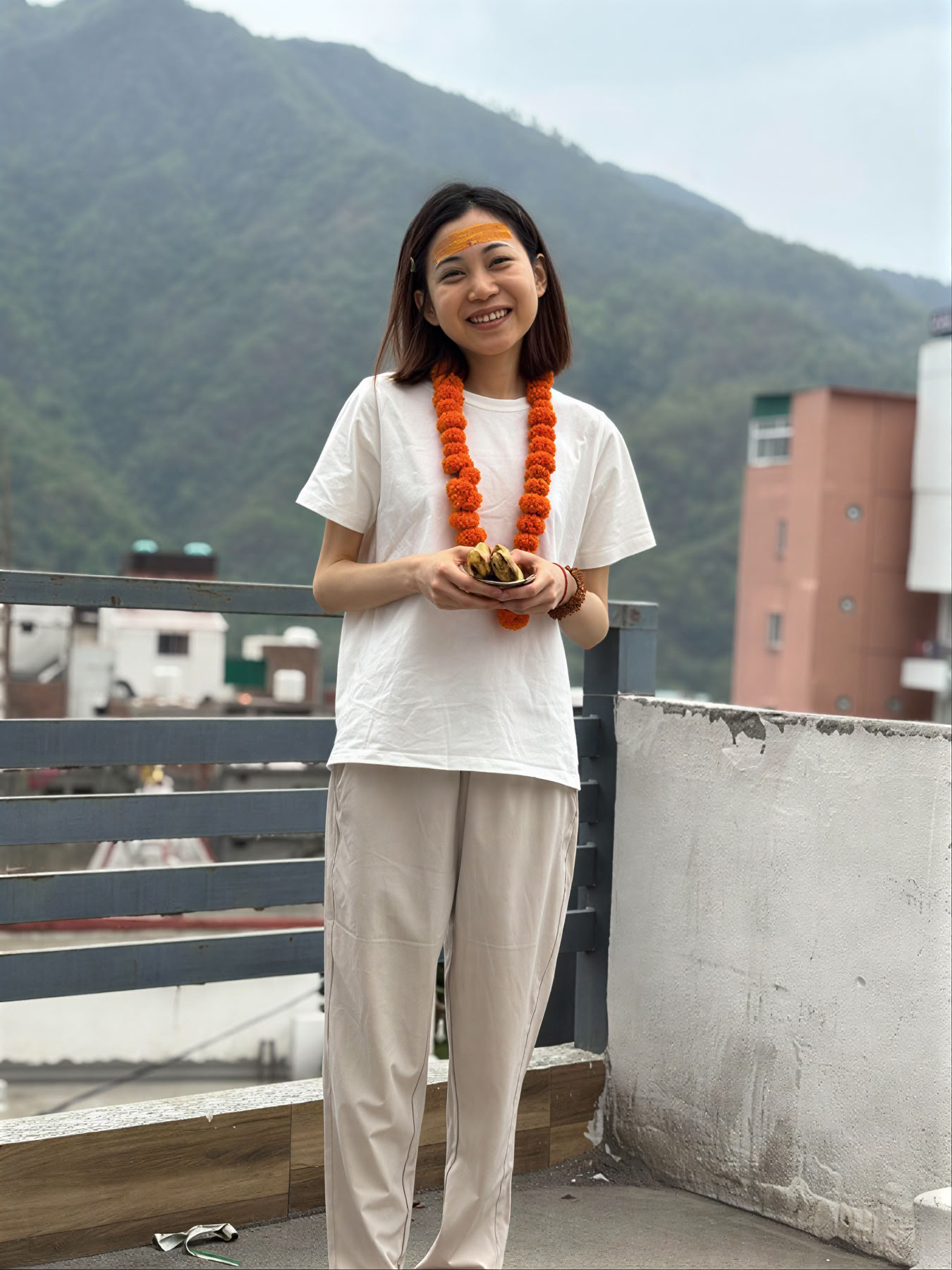 100-timmars yogalärarutbildning i Rishikesh