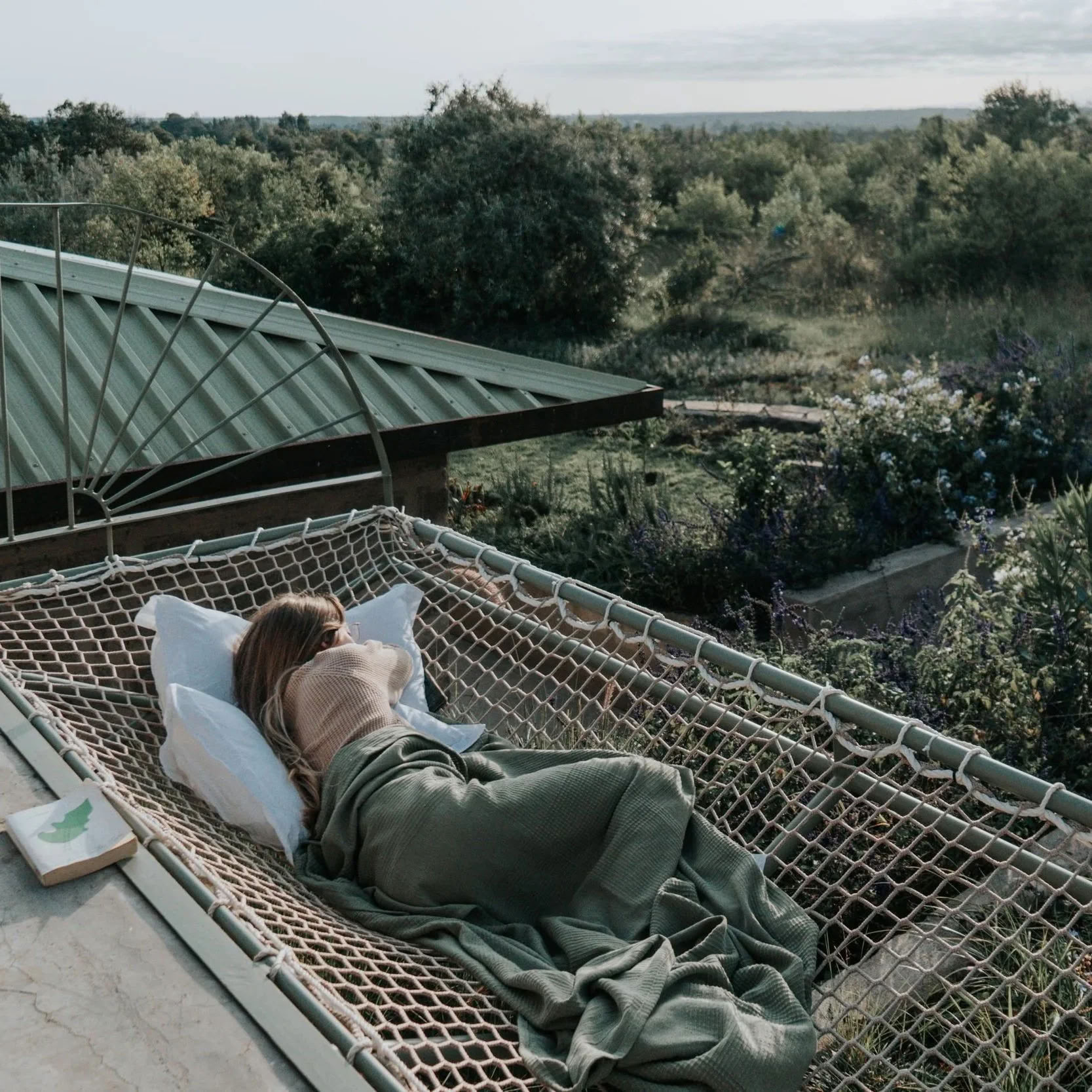 Återknyt, vila och återförvildas: Yogaretreat i Kenya 2027